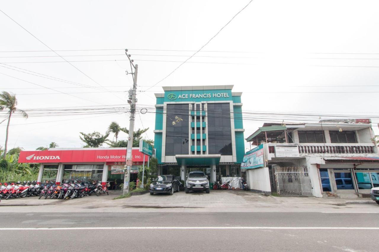 ホテル Reddoorz @ Real Fatima Tacloban Anibong エクステリア 写真